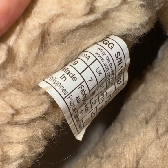 Women's UGG Sand Platform Ankle Boots - Picture 7 of 8